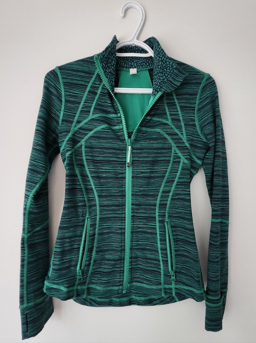 Lululemon Define JacketCyber Jungle Hero Blue / Jungle Size 4
